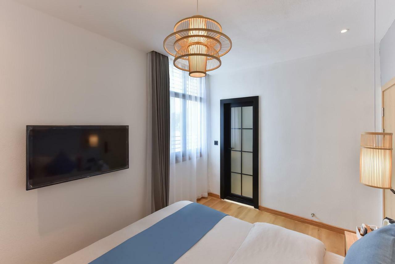 Yifangyan - Tingyuan Qingshe Hostel Fenghuang Εξωτερικό φωτογραφία